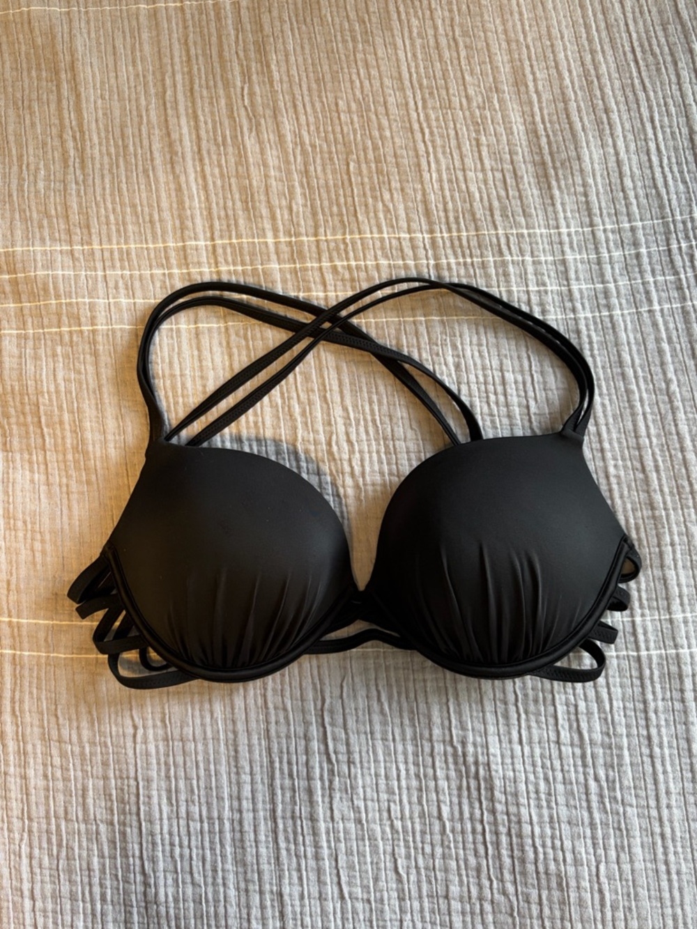 Shade & Shore Women's Shell Strappy Cross Back Push-Up Halter Bikini Top